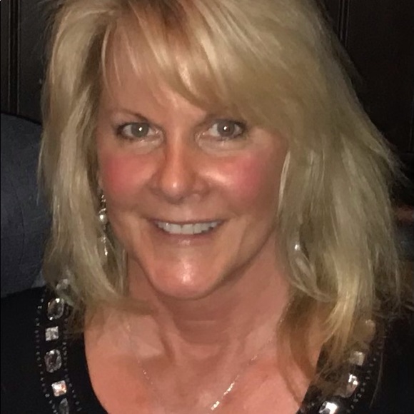 Meet your Posher, Beverly - Picture 4 of 5